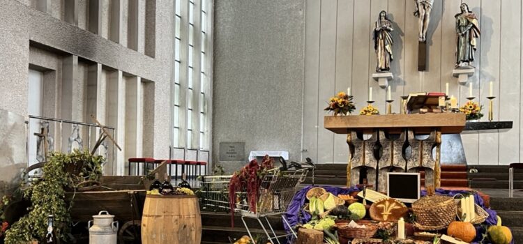 Erntedank – Den Ackerboden des Glaubens pflegen Erntedank – Den Ackerboden des Glaubens pflegen